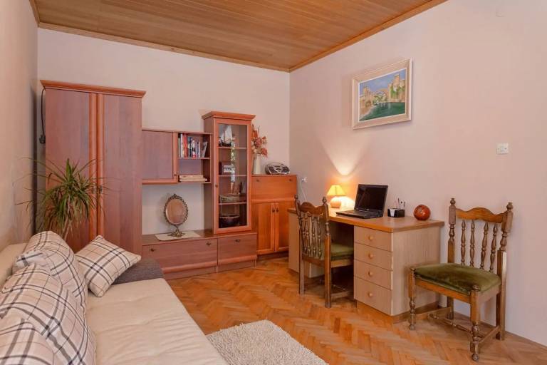 Four-bedroom house with terrace Svirče, Hvar (K-17682) — photo 5