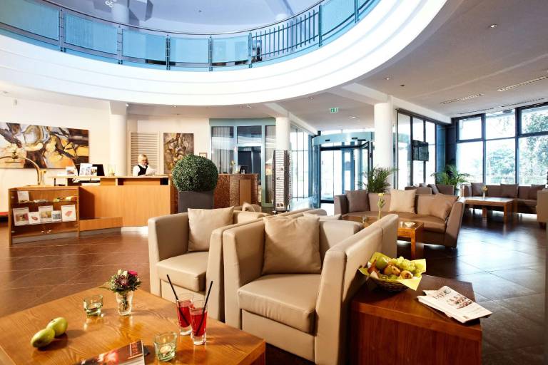 Hotel Kiel by Golden Tulip — photo 3