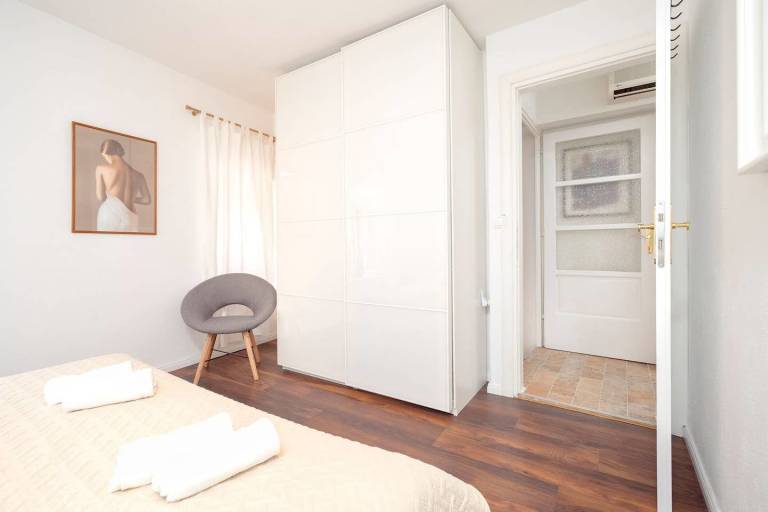 Vacation home with barbecue | City view — photo 2
