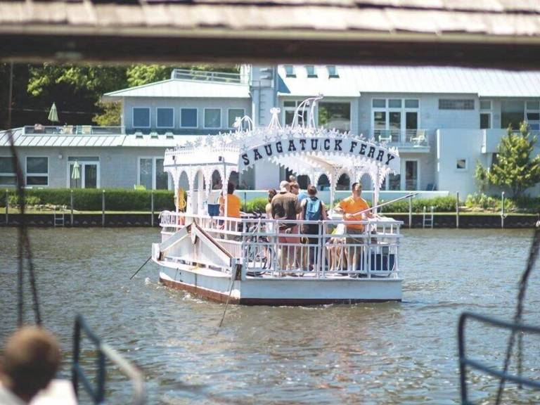 House  Saugatuck