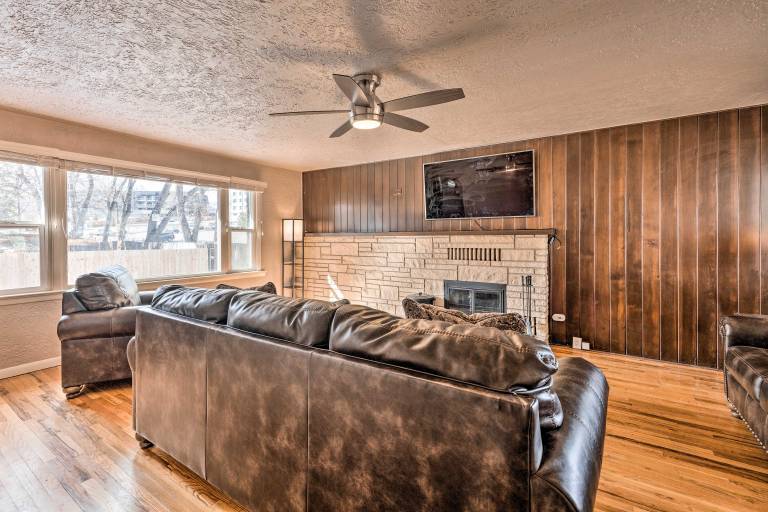 Colorado Springs Home: Game Room, 3 Mi to Downtown — photo 5