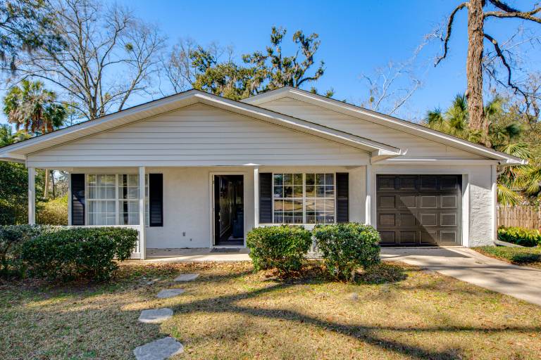2 Mi to FSU: Pet-Friendly Retreat w/ Private Yard — photo 5