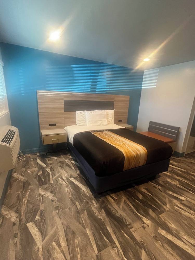 Motel  Southwest Anaheim