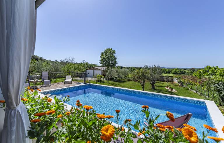 Fully equipped villa with pool & BBQ | Pet-friendly in Pula