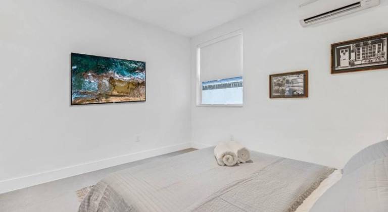 Up to 16 guests! Modern house near Wynwood — photo 2