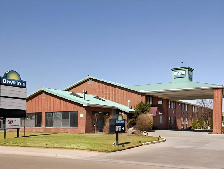 Days Inn by Wyndham Dalhart in Dalhart, TX