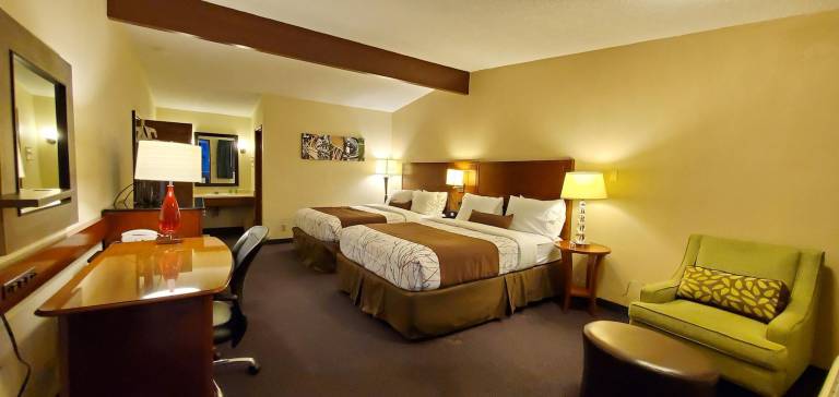 Olympic Inn & Suites — photo 3