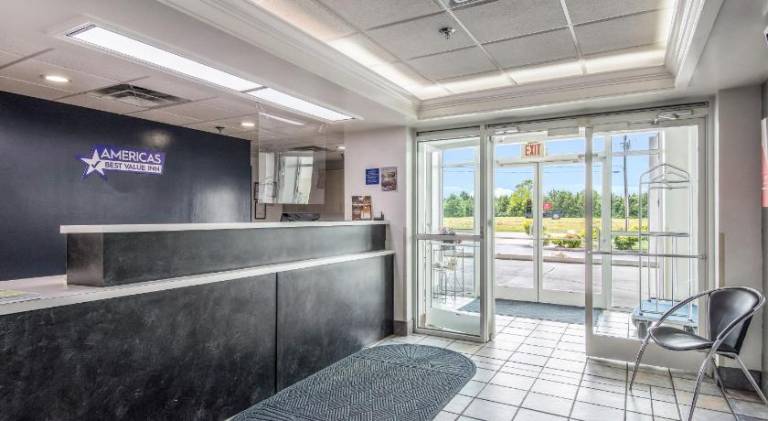 Americas Best Value Inn Knoxville East — photo 3