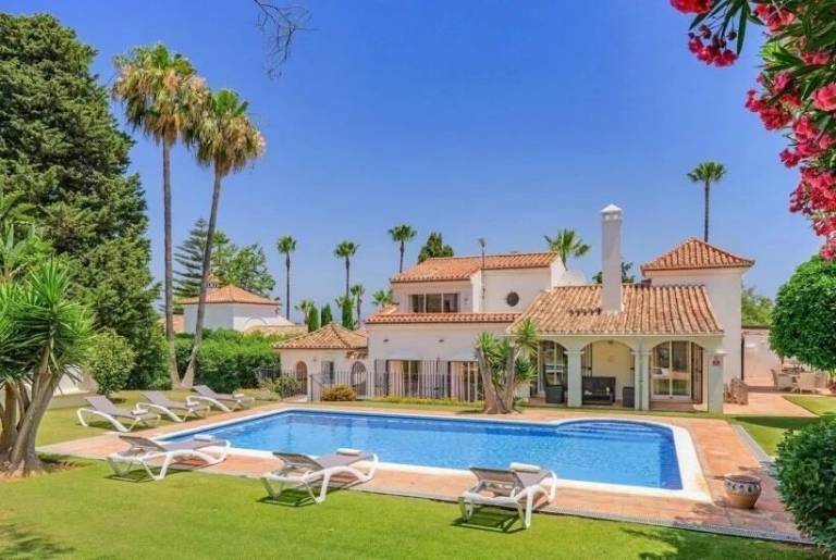 Villa  San Roque