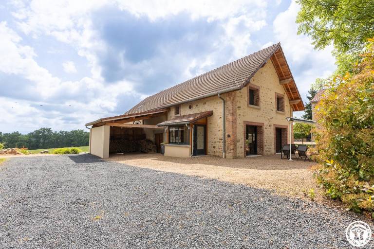 Pleasant gite with grill, patio & garden | Dogs allowed — photo 2