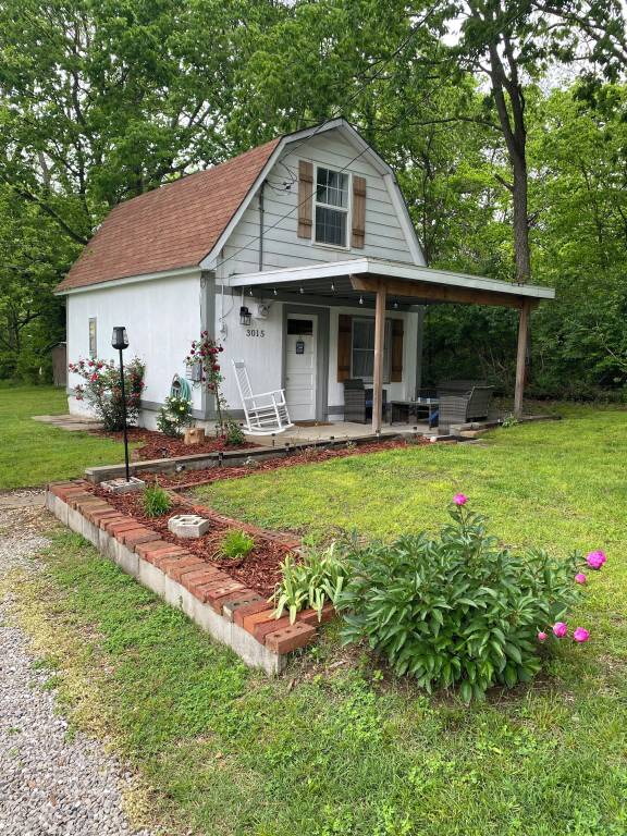 Cottage  Springfield