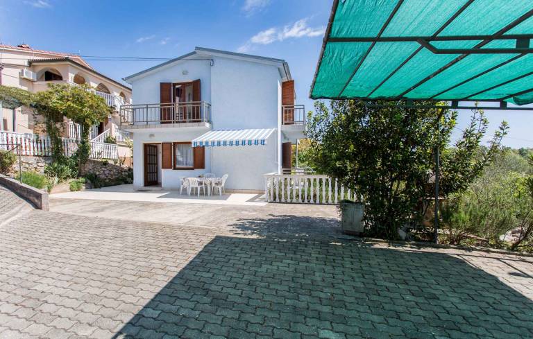 Pleasant holiday apartment with patio, yard & BBQ | Dogs allowed — photo 2