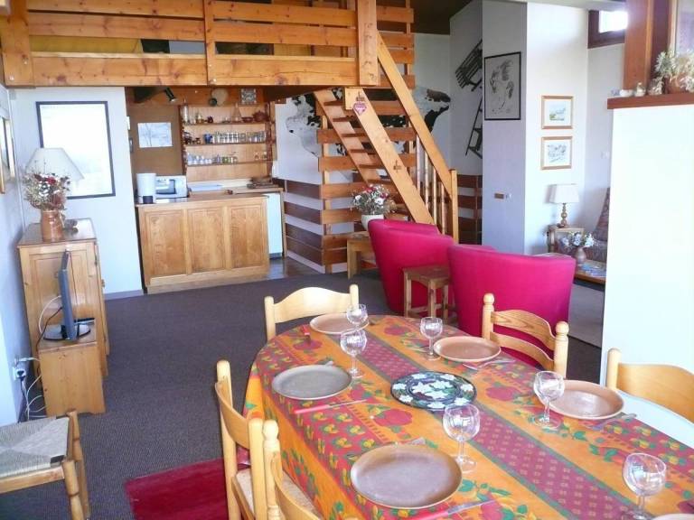 Holiday apartment with terrace — photo 4