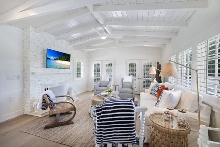 Family-friendly big vacation home with private pool, garden & patio | Garden view | Beach nearby | Pets allowed — photo 4