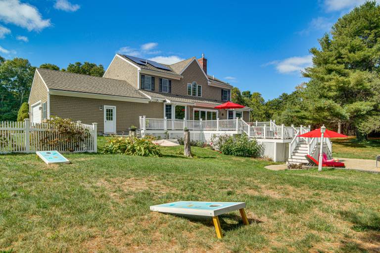 3 Mi to Megansett Beach: Home w/ Pool & Game Room — photo 3