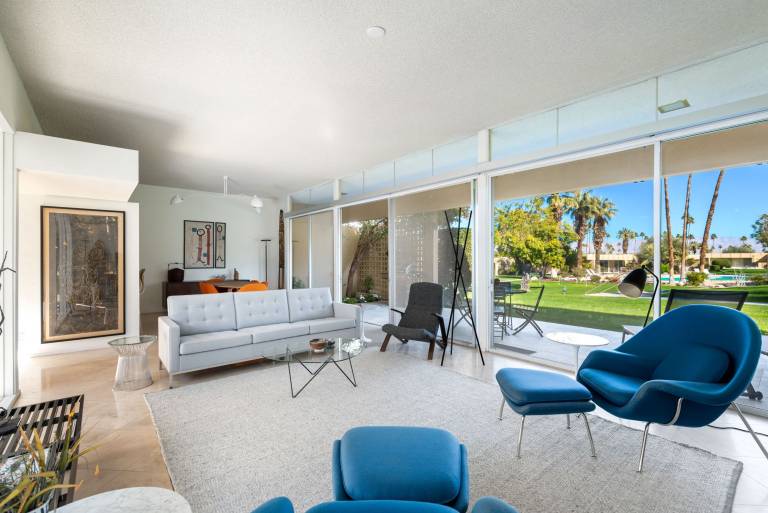 Mid-Mod Krisel Getaway Walkable on El Paseo — photo 3