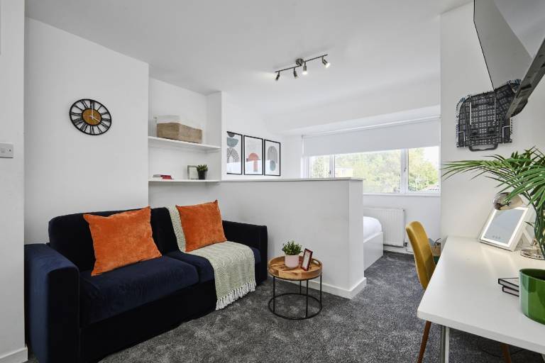 Bungalow | Perfect for remote work in Leeds, AL