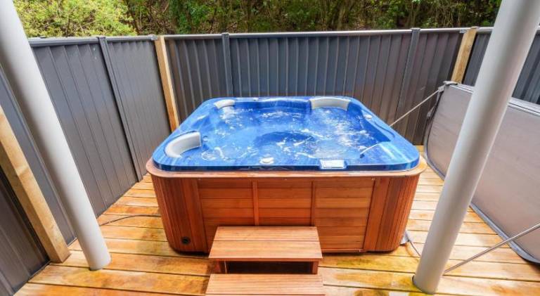 Rental apartment with hot tub | Next to Auckland Art Gallery Toi o Tāmaki — photo 5