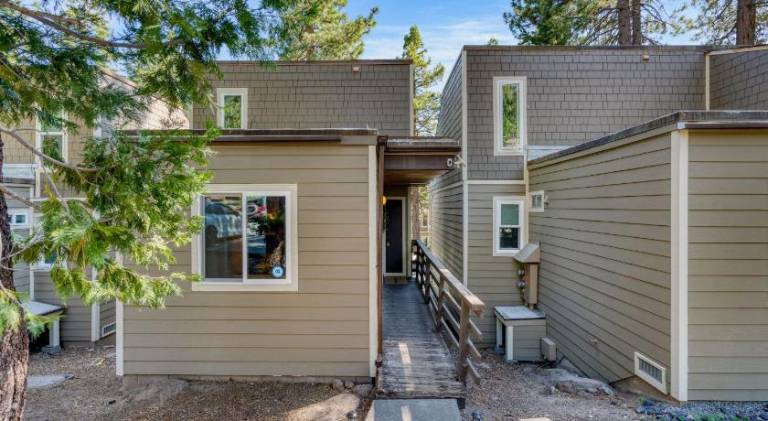 House with 2 rooms for 4 persons — photo 4
