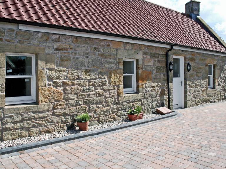 Cottage  Cupar