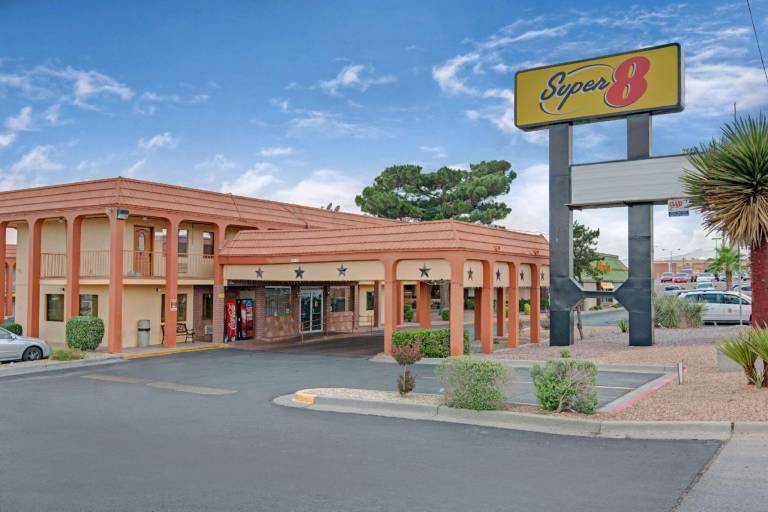 Super 8 By Wyndham El Paso Airport in El Paso, TX