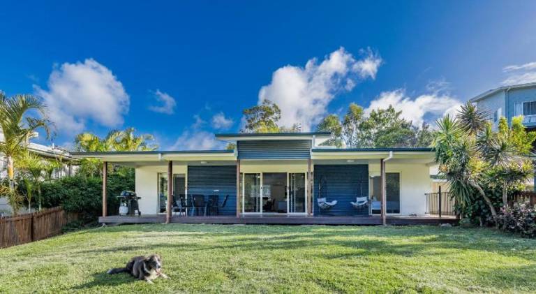 Bayview • Pet-Friendly Fenced Yard • Walk to Beach in Gladstone