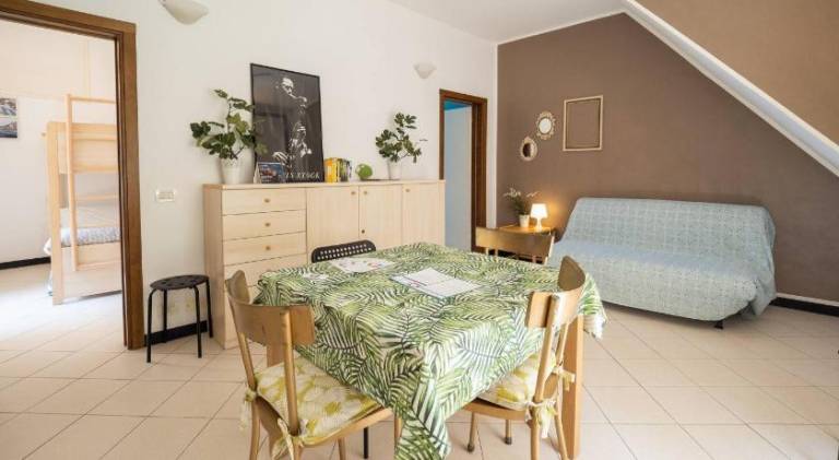 Holiday apartment with 2 rooms for 6 persons — photo 4