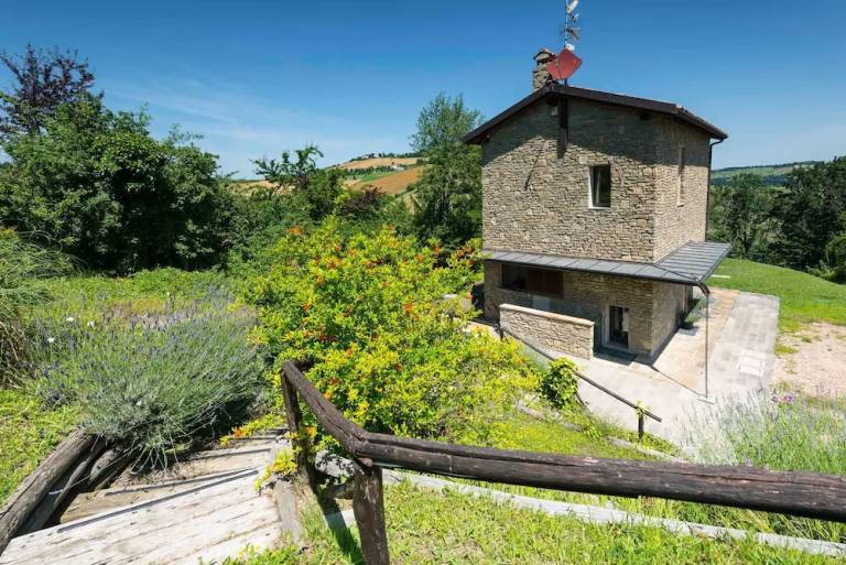 House  Bologna