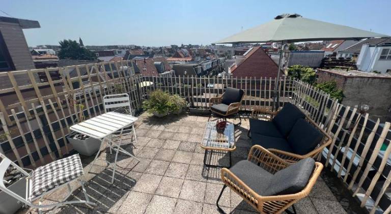 Serviced apartment with terrace in Zandvoort