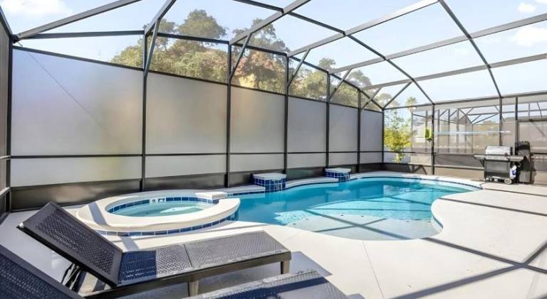 Villa with pool in Orlando, FL