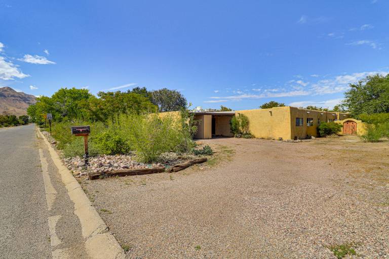 Perfect For Groups! Socorro Home Near NM Tech — photo 3