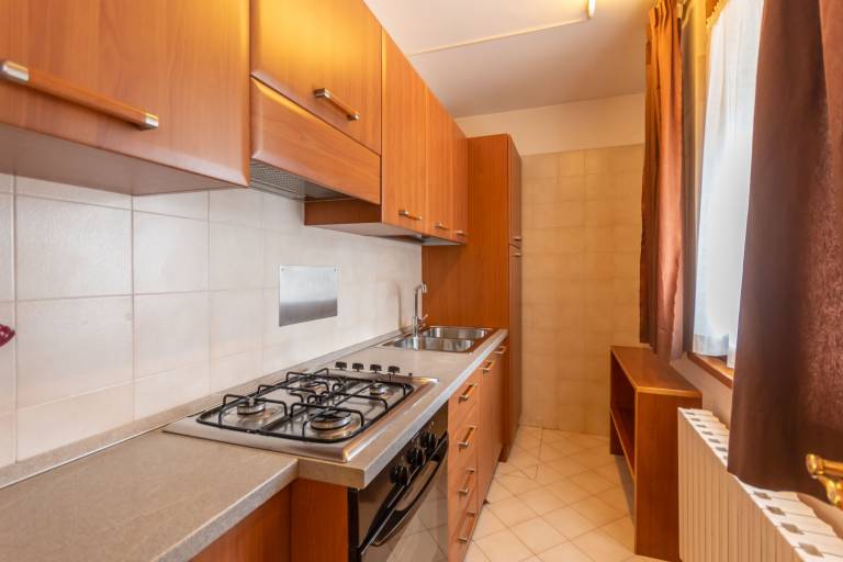 Rental apartment with patio — photo 4