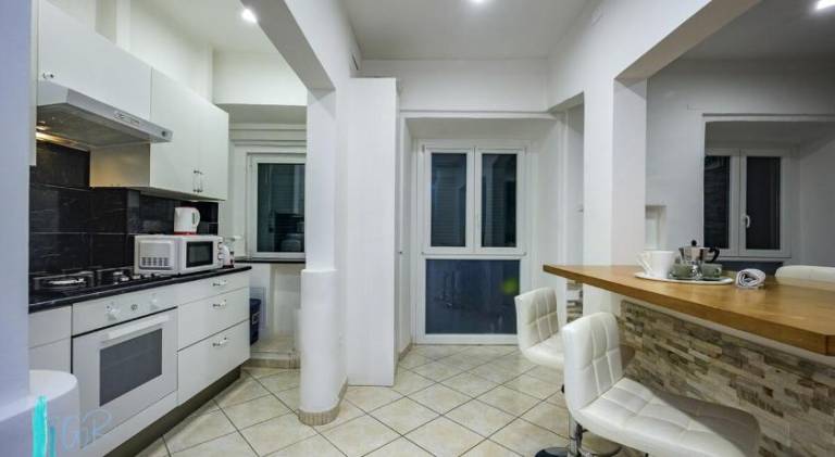 Apartment | Close to Piazza De Ferrari — photo 5