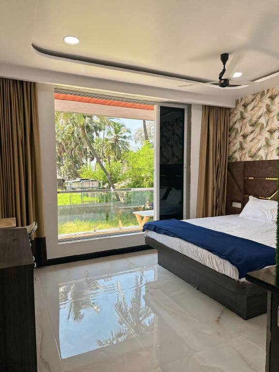 ROYAL STAY INN Beach Front Hotel — photo 2