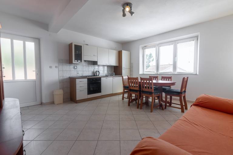 Two bedroom apartment with terrace and sea view Sveta Nedilja (Hvar) (A-4049-b) — photo 4