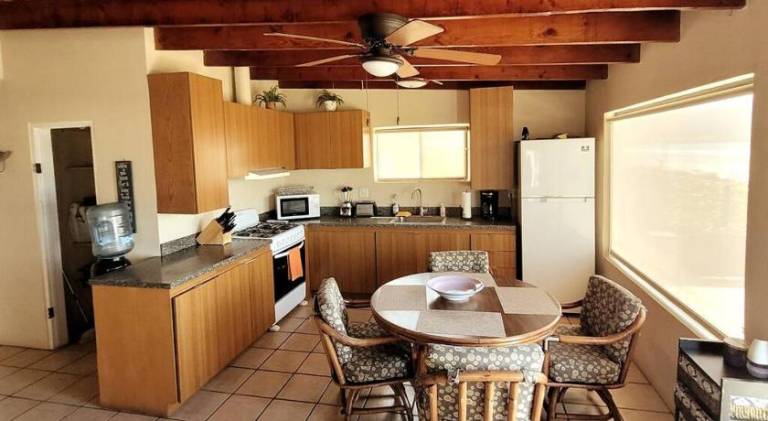 CASA MARBELLA 4BR 2BA Private Beach-Front Home — photo 4
