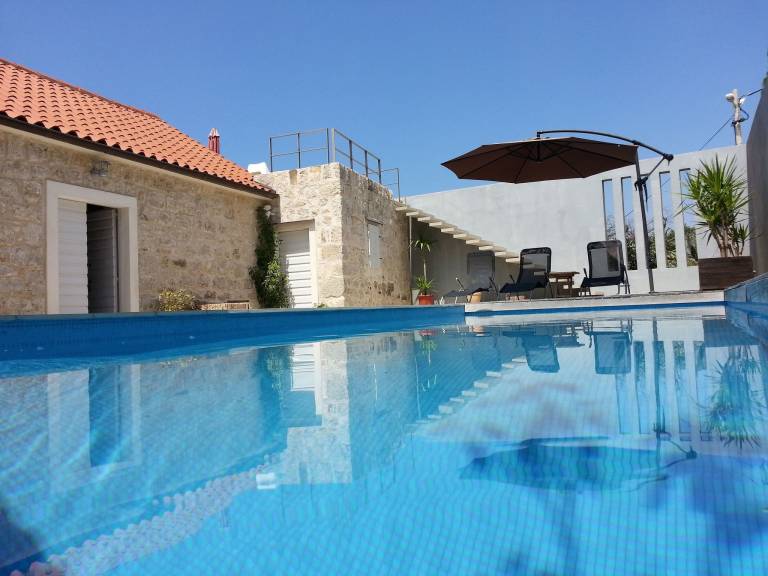 Fully equipped house with garden, private pool & grill | Nature view | Pets are welcome — photo 3