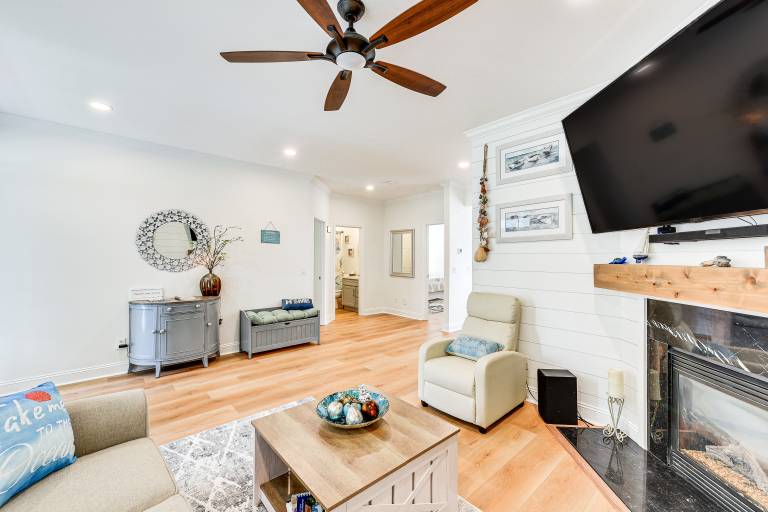 Charming Bluffton Home w/ Yard  3 Mi to Beaches! — photo 5