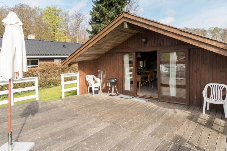 House with grill, terrace & yard | Sea view — photo 2