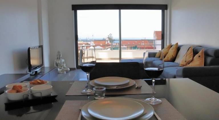 Rental apartment with patio & jacuzzi — photo 3