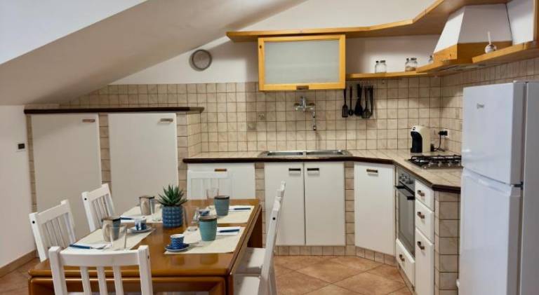 Rental apartment with 3 rooms for 6 persons — photo 4