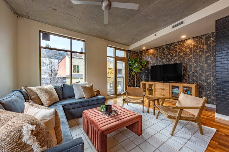 Condo with 1 room for 4 persons — photo 2