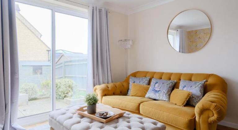 House with 2 rooms for 4 persons in Witney