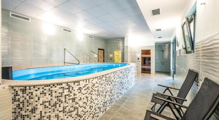 Apartment with yard, patio & sauna in Velingrad