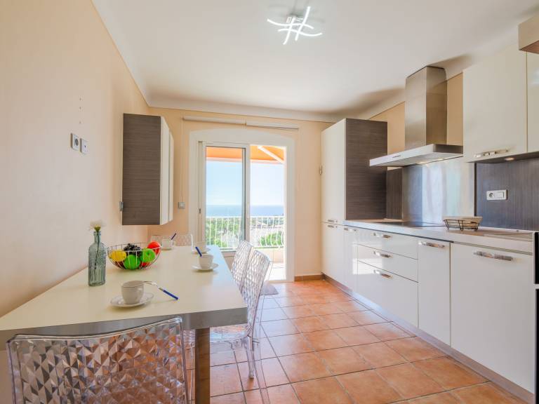 Fully equipped apartment with pool, terrace & yard | Sea view | Pet-friendly — photo 2