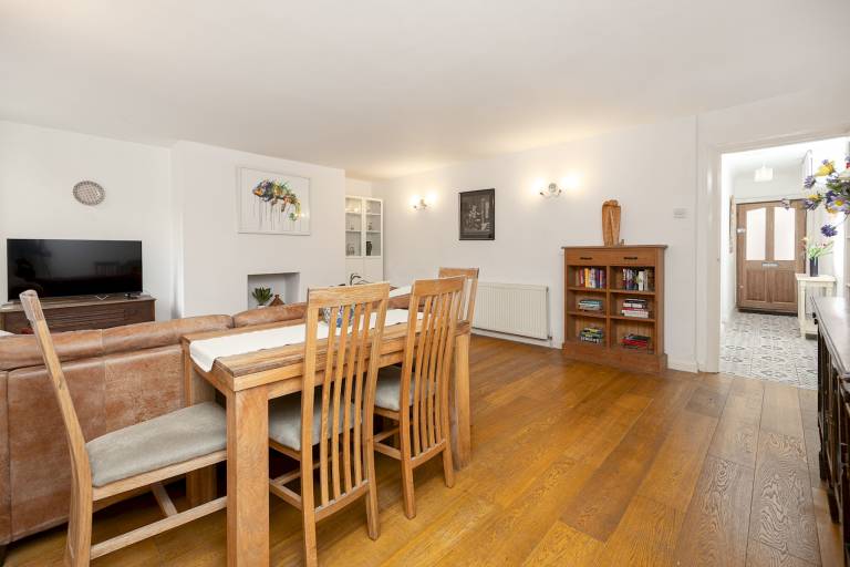 Apartment with patio, garden & fast internet | Next to British Airways i360 — photo 4