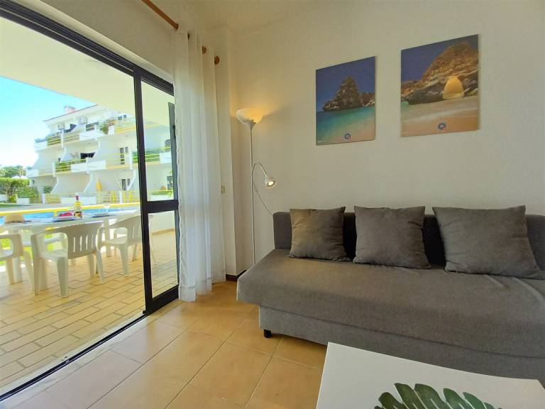 Holiday apartment with yard, patio & pool | Pet-friendly — photo 2