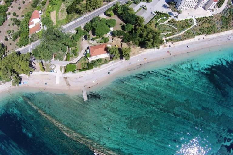 Wonderful rental apartment with yard, BBQ & patio | Garden view | Beach nearby | Pet-friendly in Dubrovnik