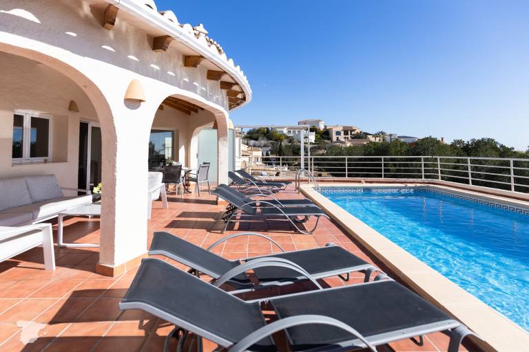 Fully equipped pleasant villa with patio, private pool & yard | Beach view | Pets are welcome — photo 4