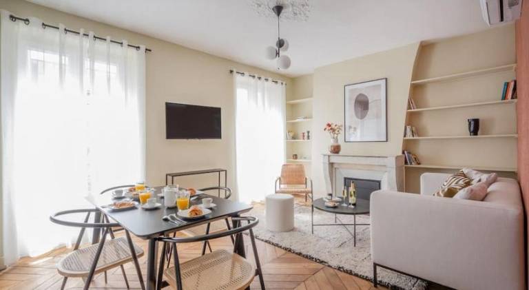Holiday apartment | Close to Arc de Triomphe in Paris